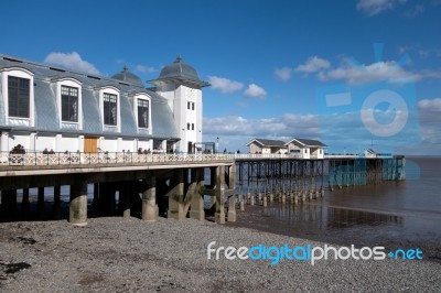 Cardiff Uk March 2014 - View Of Penarth Pier Stock Photo