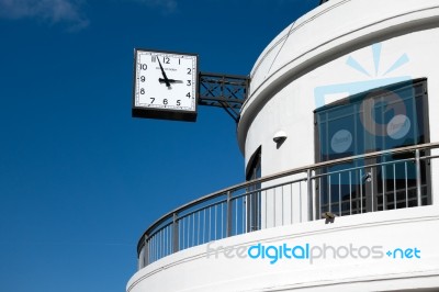 Cardiff Uk March 2014 - View Of Penarth Pier Clock Stock Photo