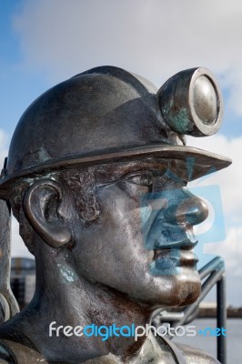 Cardiff Wales March 2014 - Close-up Of Pit To Port Coal Miner Sc… Stock Photo