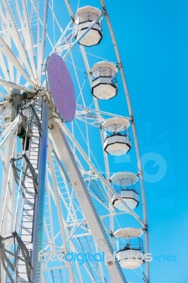 Cardiff/uk - August 27 : Ferris Wheel In Cardiff On August 27, 2… Stock Photo