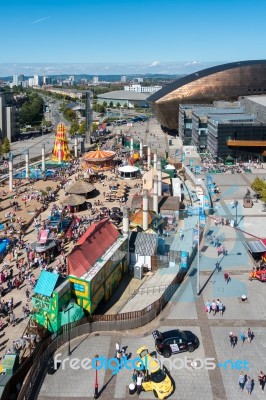 Cardiff/uk - August 27 : View Of The Skyline In Cardiff On Augus… Stock Photo