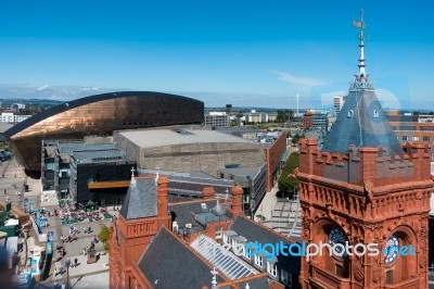 Cardiff/uk - August 27 : View Of The Skyline In Cardiff On Augus… Stock Photo