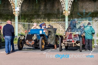 Cars Just Finished London To Brighton Veteran Car Run Stock Photo