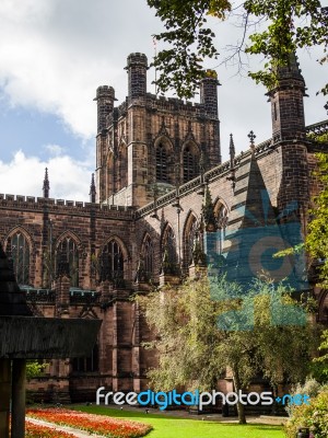 Cathedral Gardens In Chester Stock Photo