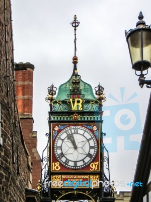 Chester, Cheshire/uk - October 10 : Chester City Centre Clock In… Stock Photo