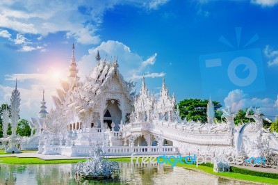 Chiang Rai, Thailand - Octuber 20 , 2016: Wat Rong Khun Temple (white Temple) In Chiang Rai, Thailand Stock Photo