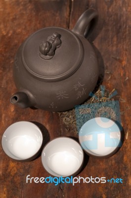 Chinese Green Tea Pot And Cups Stock Photo