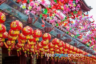 Chinese Lanterns Outside A Building In Singapore Stock Photo