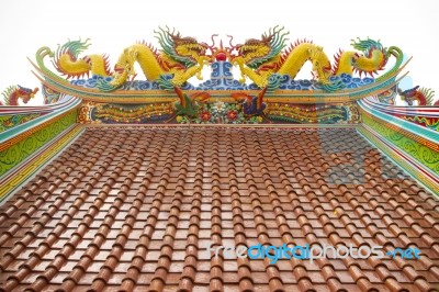 Chinese Temple Top With Dragon Stock Photo