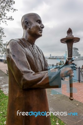 Close-up Of The World Harmony Peace Statue In Cardiff Bay Stock Photo