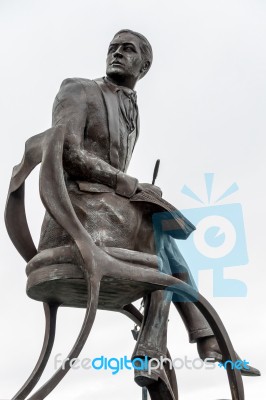 Close-up View Of The Statue Honouring Ivor Novello Stock Photo