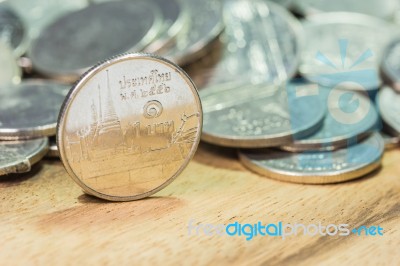 Coins Of Thailand. Wat Benchamabophit Or The Marble Temple In Bangkok, Thailand, Depicted In The Thai Five Baht Coin Stock Photo