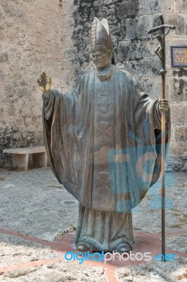 Colombia, Cartagena, Pope John Paul Ii Statue Stock Photo