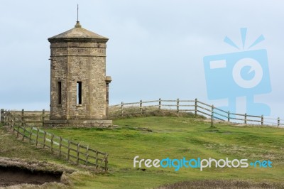 Compass Tower On The Cliff Top At Bude Stock Photo