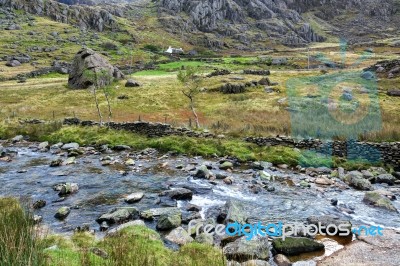 Cottage In Snowdonia National Park Stock Photo