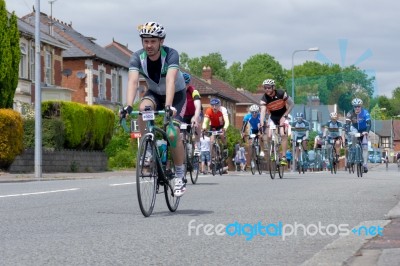 Cyclists Participating In The Velethon Cycling Event In Cardiff Stock Photo