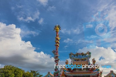 Dargon Statue On Shrine Roof ,dragon Statue On China Temple Roof As Asian Art Stock Photo