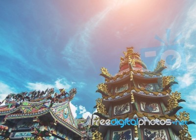 Dargon Statue On Shrine Roof ,dragon Statue On China Temple Roof As Asian Art Stock Photo