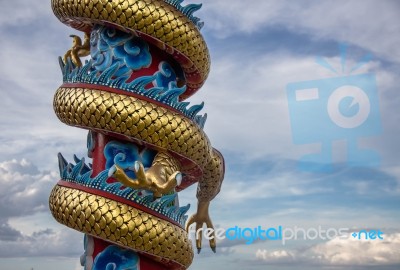 Dargon Statue On Shrine Roof ,dragon Statue On China Temple Roof As Asian Art Stock Photo