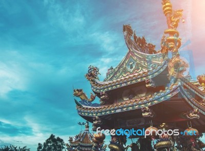 Dargon Statue On Shrine Roof ,dragon Statue On China Temple Roof As Asian Art Stock Photo