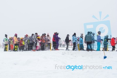 Deogyusan,korea - January 23: Skiers And Tourists In Deogyusan Ski Resort On Deogyusan Mountains,south Korea On January 23, 2015 Stock Photo