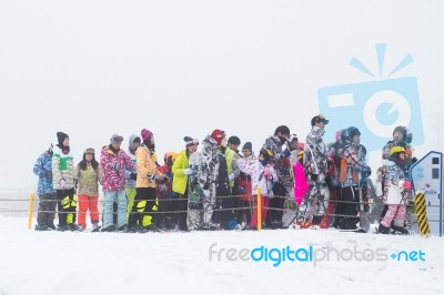 Deogyusan,korea - January 23: Skiers And Tourists In Deogyusan Ski Resort On Deogyusan Mountains,south Korea On January 23, 2015 Stock Photo