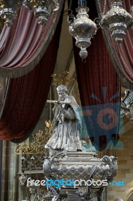 Detail Of The Silver Tomb Of St John Of Nepomuk In St Vitus Cath… Stock Photo