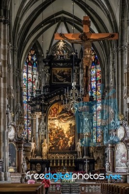 Detail View Of St Stephans Cathedral In Vienna Stock Photo