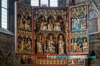 Detail View Of St Stephans Cathedral In Vienna Stock Photo