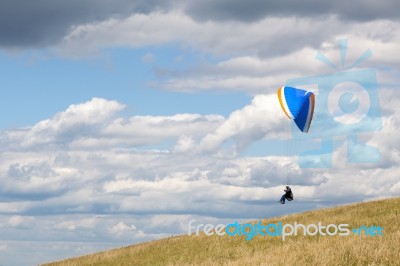 Devils Dyke, Brighton/sussex - July 22 : Paragliding At Devil's Stock Photo