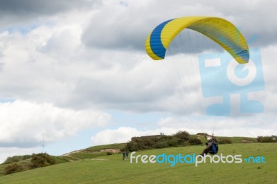 Devils Dyke, Brighton/sussex - July 22 : Paragliding At Devil's Stock Photo