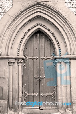 Door Southwark  Cathedral In London England Old Construction And… Stock Photo