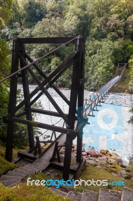 Douglas Swing Bridge At Fox Glacier In Westland Tai Poutini Nati… Stock Photo