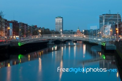 Dublin At Night Stock Photo