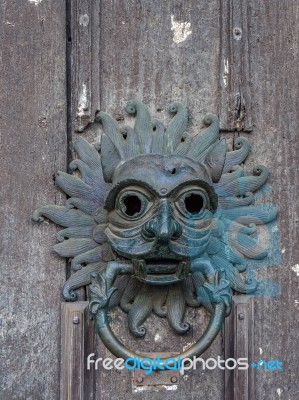 Durham, County Durham/uk - January 19 : Old Door Knocker At The Stock Photo