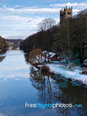 Durham, County Durham/uk - January 19 : View Along The River Wea… Stock Photo