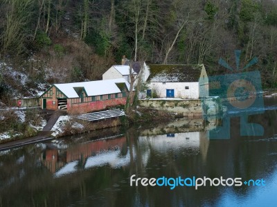 Durham, County Durham/uk - January 19 : View Along The River Wea… Stock Photo