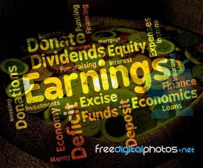 Earnings Word Means Text Yield And Salaries Stock Image