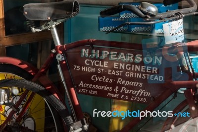 East Grinstead, West Sussex/uk - October 26 : Very Old Cycle Rep… Stock Photo