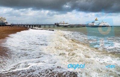 Eastbourne, East Sussex/uk - October 21 : Tail End Of Storm Bria… Stock Photo