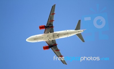 Easyjet Airbus A319-111 - G-ezit Stock Photo