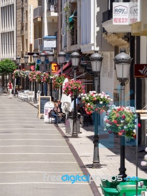 Estepona, Andalucia/spain - May 5 : Street Scene In Estepona Spa… Stock Photo