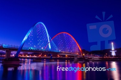 Expro Bridge At Night In Daejeon,korea Stock Photo