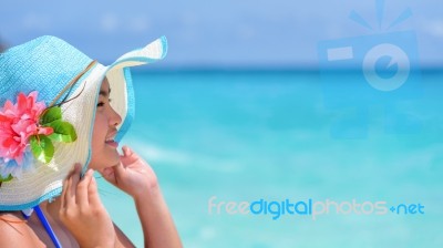 Face Woman Is Happy With The Sea In Thailand Stock Photo