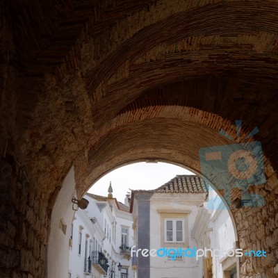 Faro, Southern Algarve/portugal - March 7 : View An Arch In Faro… Stock Photo