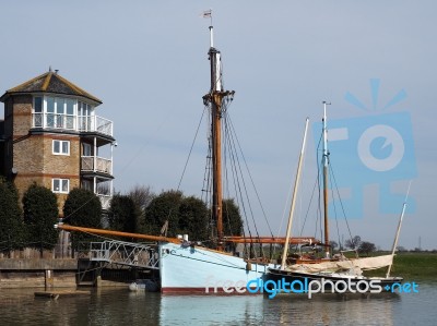 Faversham, Kent/uk - March 29 : Boats Moored On The Swale In Fav… Stock Photo