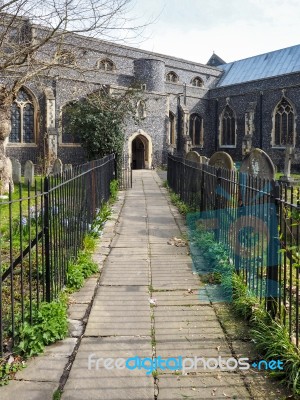 Faversham, Kent/uk - March 29 : View Of St Mary Of Charity Churc… Stock Photo