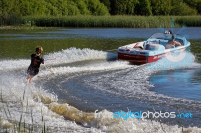 Felbridge, Surrey/uk - May 29 : Water Skiing At Wiremill Lake  N… Stock Photo