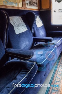 First Class Seats On A U Class Locomotive At Sheffield Park Stat… Stock Photo