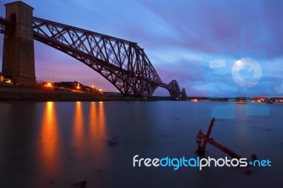 Forth Rail Bridge In Edinburgh Stock Photo